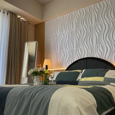 One Palm Tree Villas - Newport Pasay