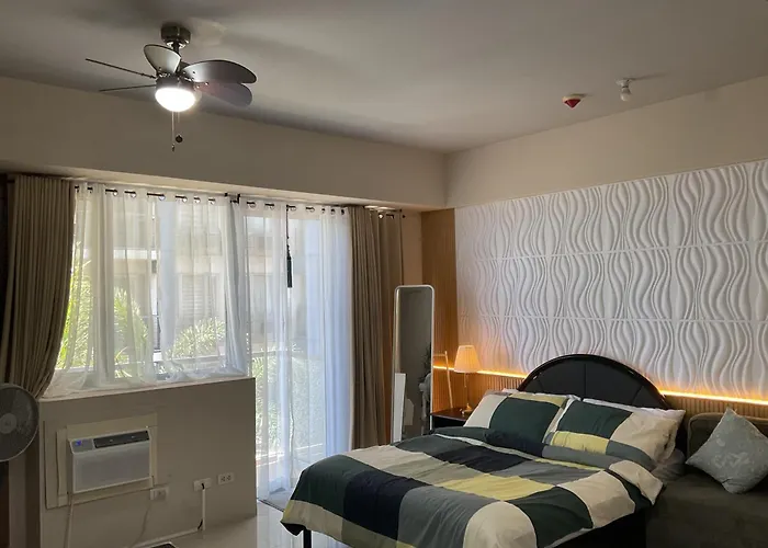 One Palm Tree - Newport Pasay * 马尼拉